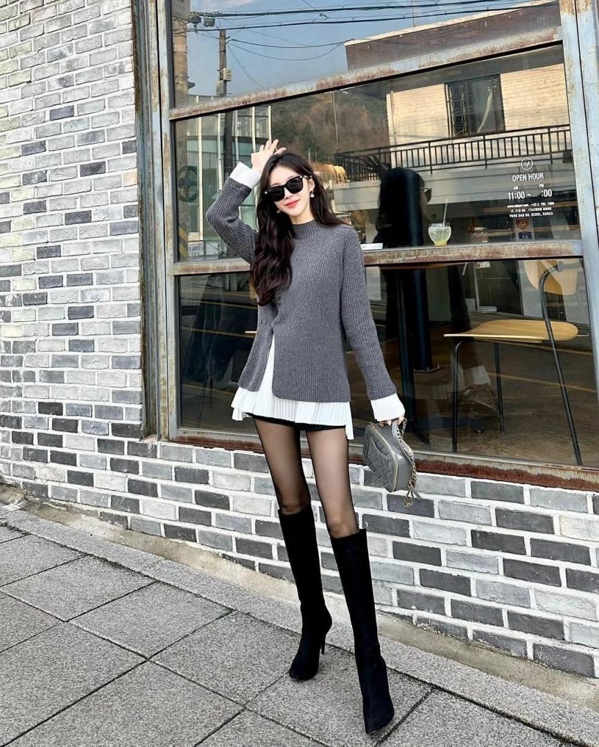 包臀裙黑丝大长腿