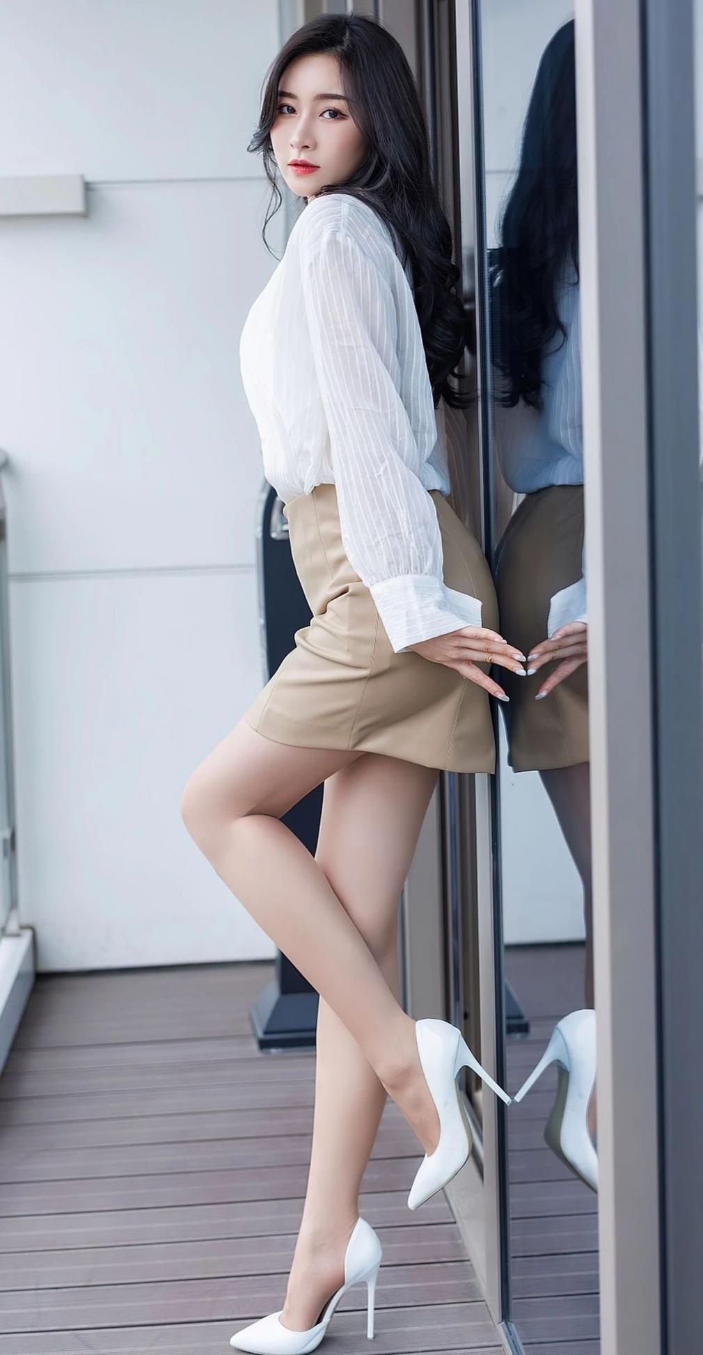 包臀裙黑丝大长腿