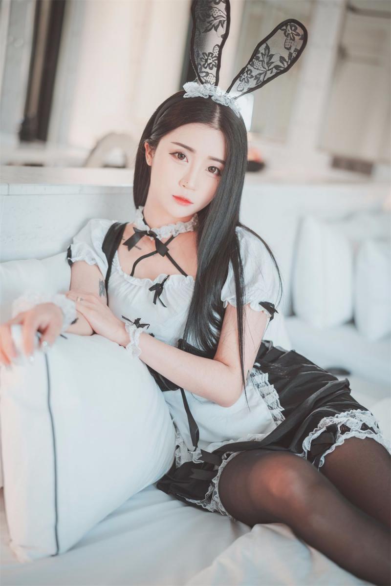 黑丝兔兔女仆&小恶魔