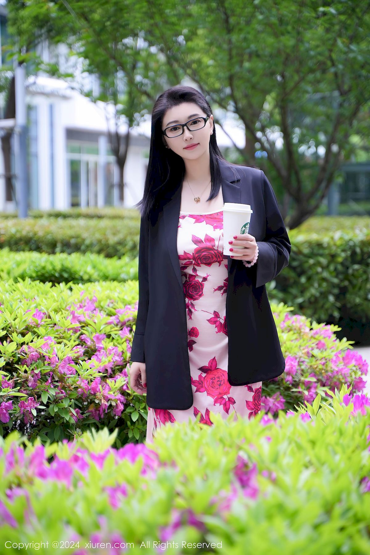 模特雅茹老师碎花长裙