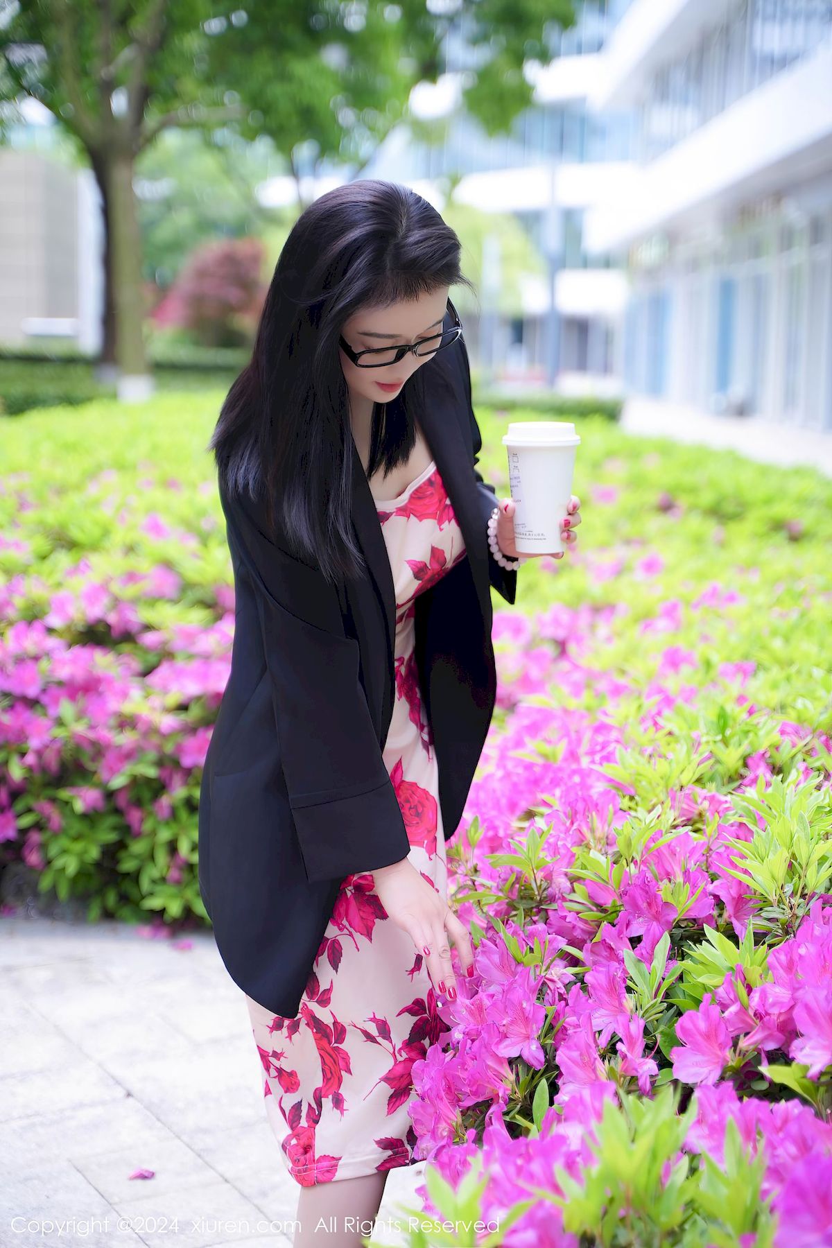 模特雅茹老师碎花长裙