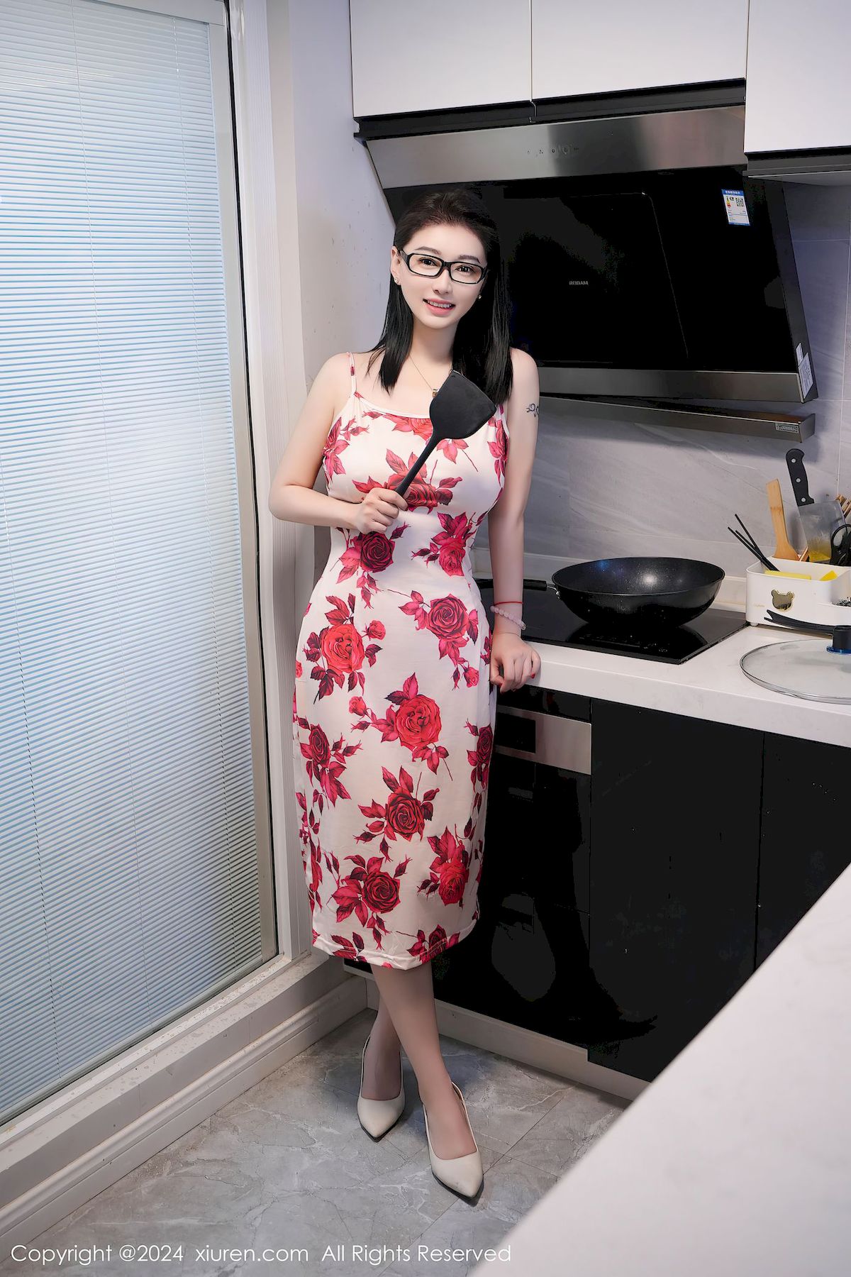 模特雅茹老师碎花长裙