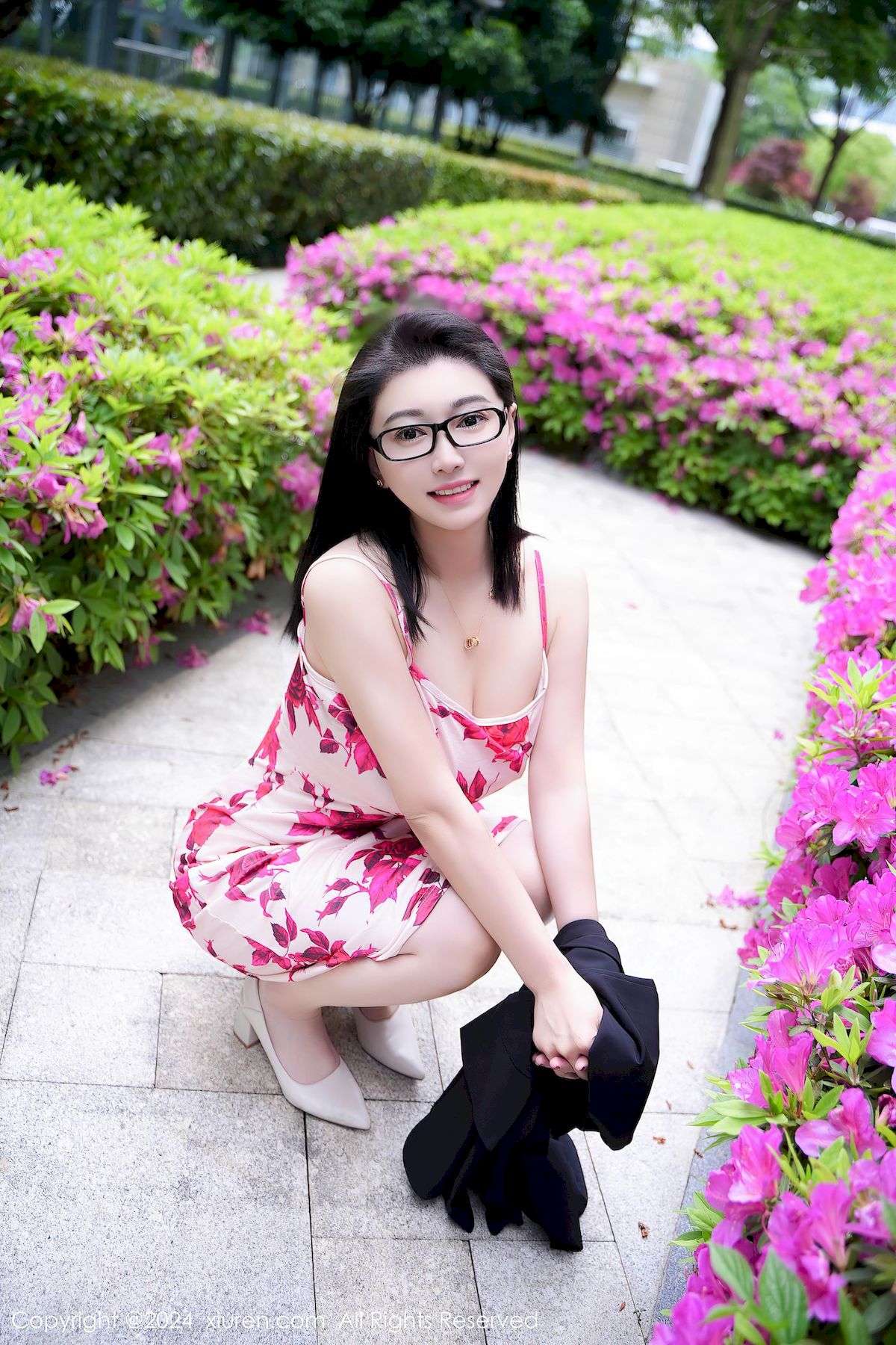 模特雅茹老师碎花长裙