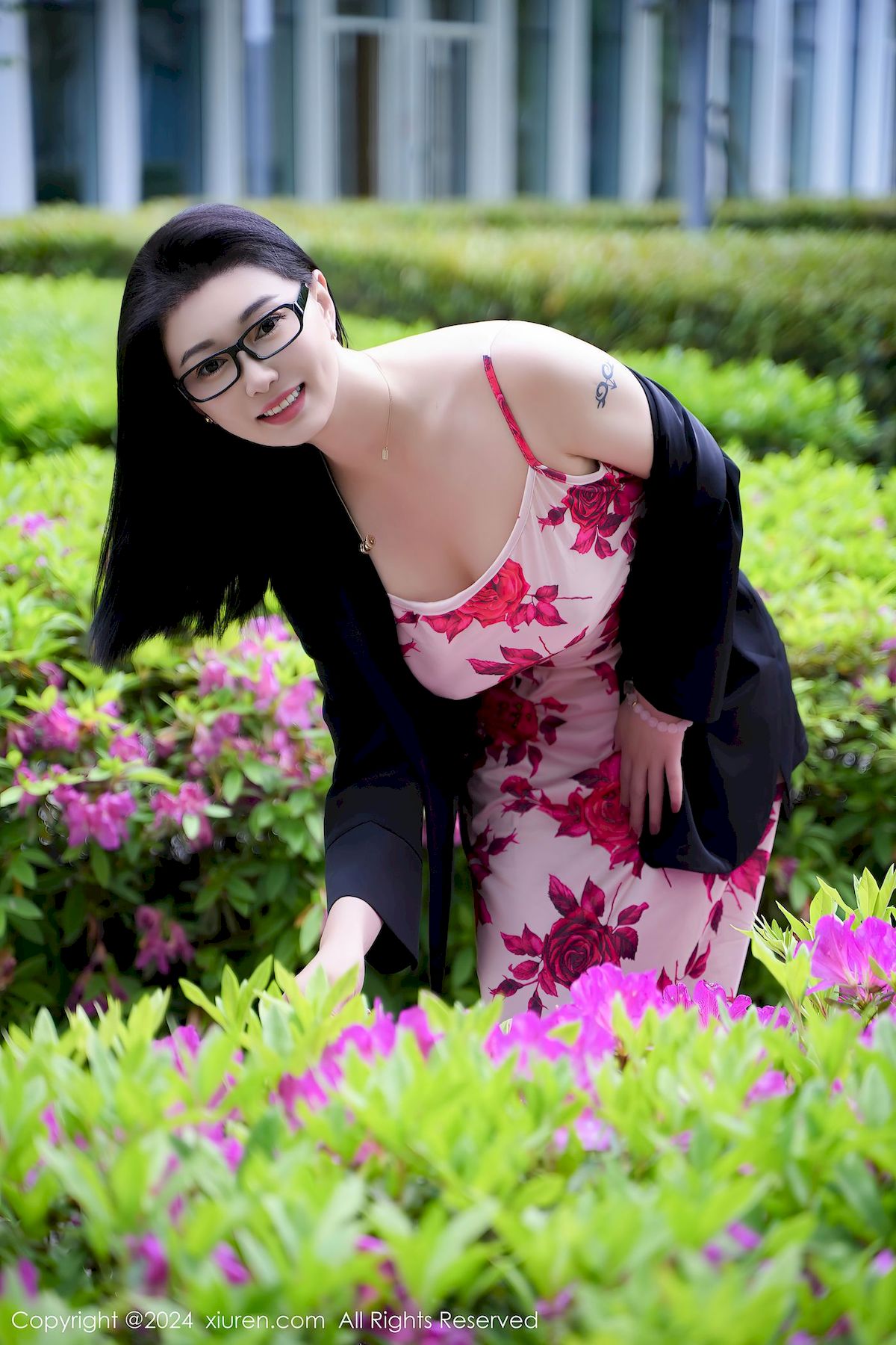 模特雅茹老师碎花长裙