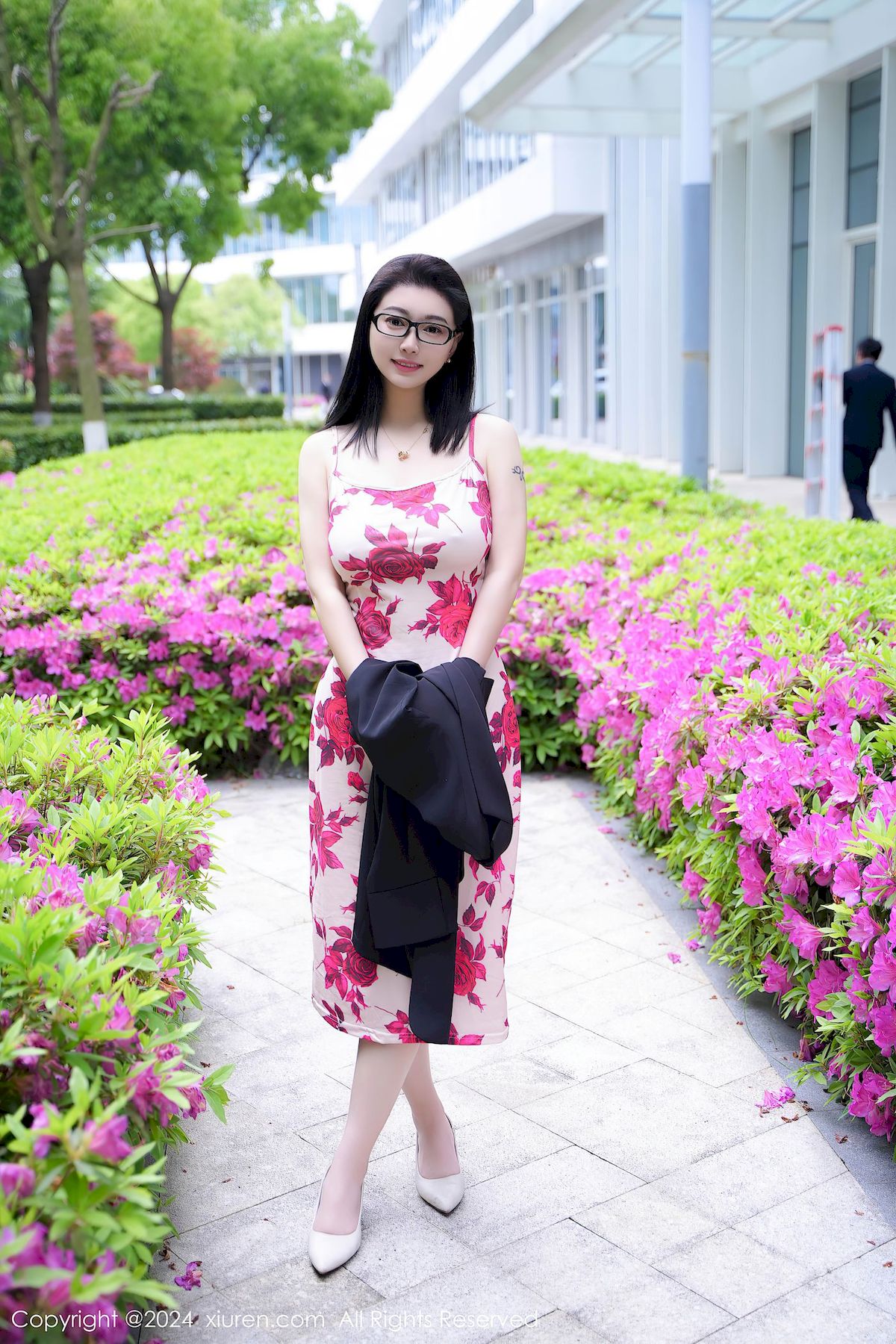 模特雅茹老师碎花长裙