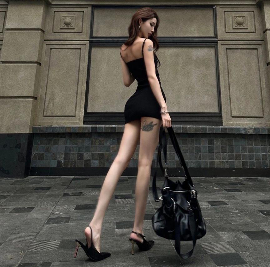 肤白貌美大长腿漂亮