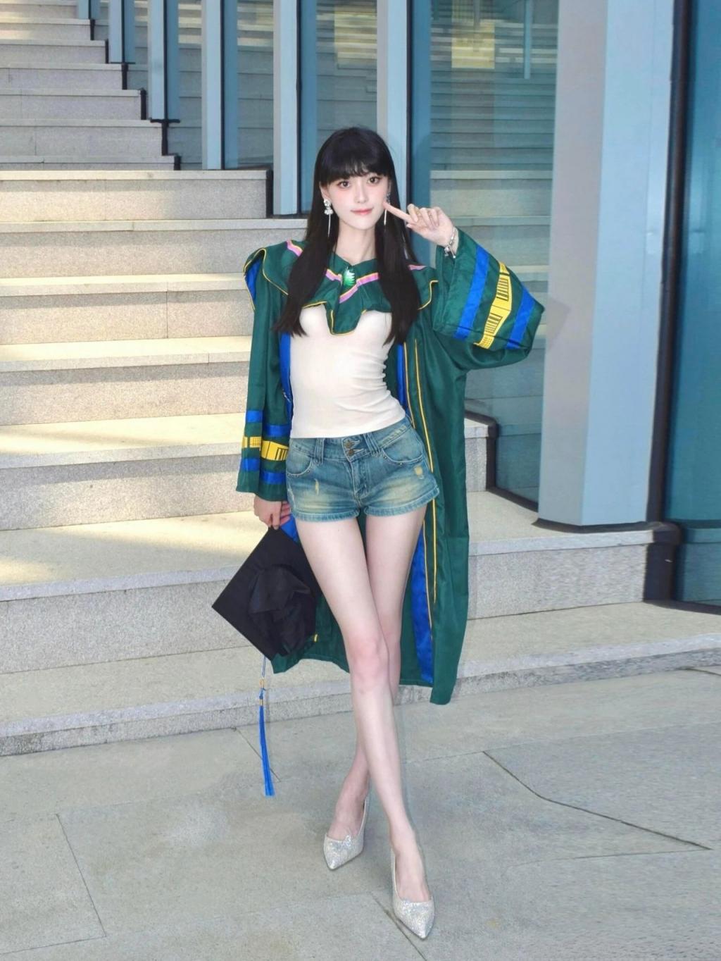 肤白貌美大长腿漂亮