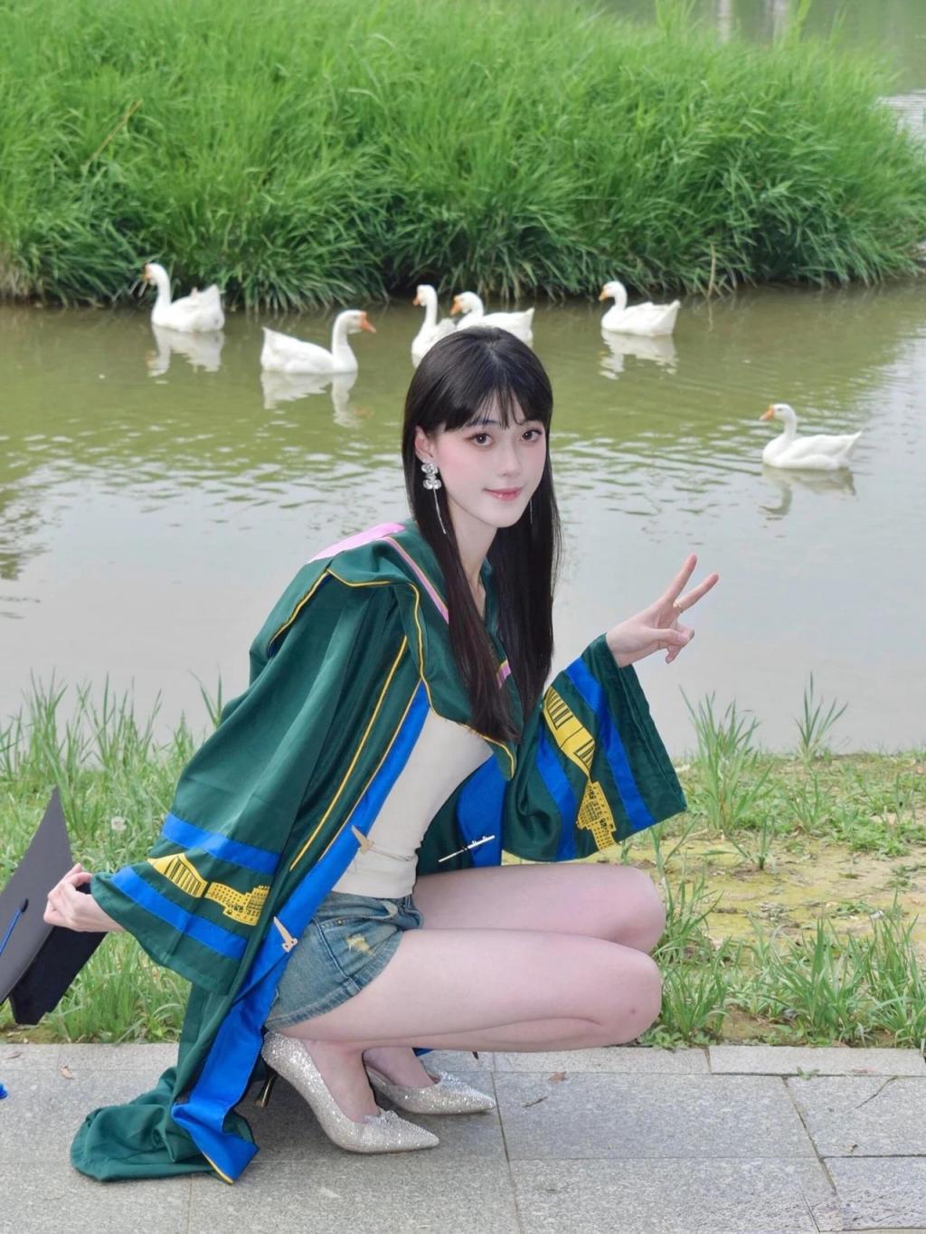 肤白貌美大长腿漂亮