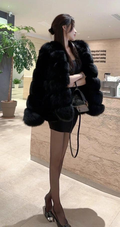 肤白貌美大长腿漂亮