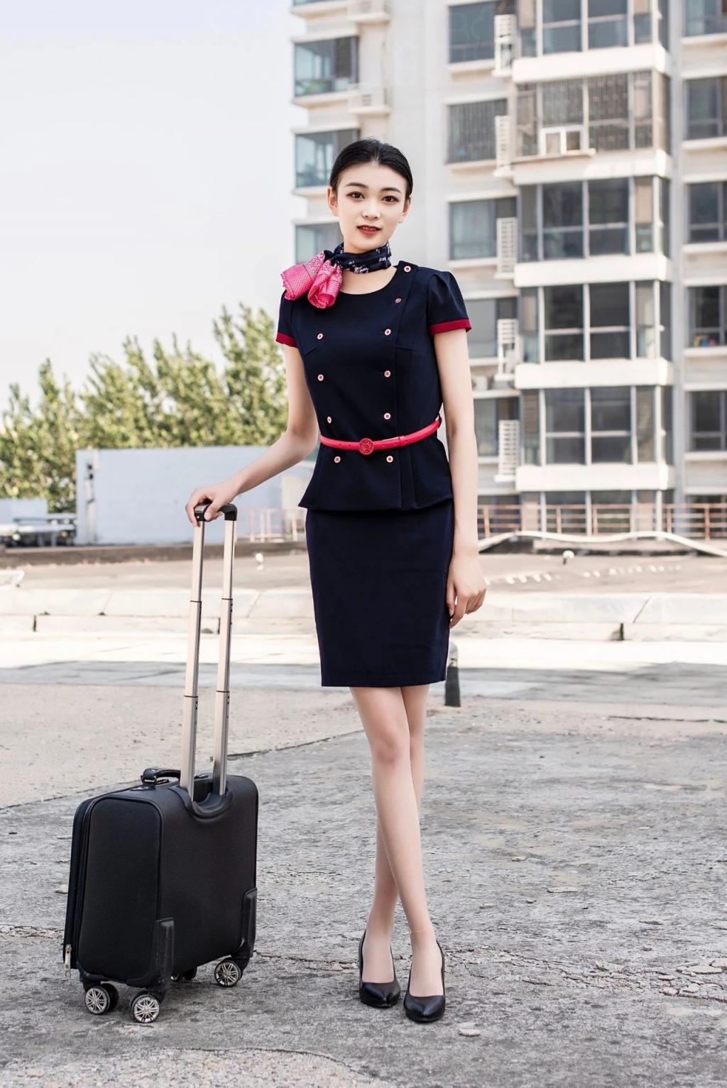 抹胸衫包臀裙太漂亮了