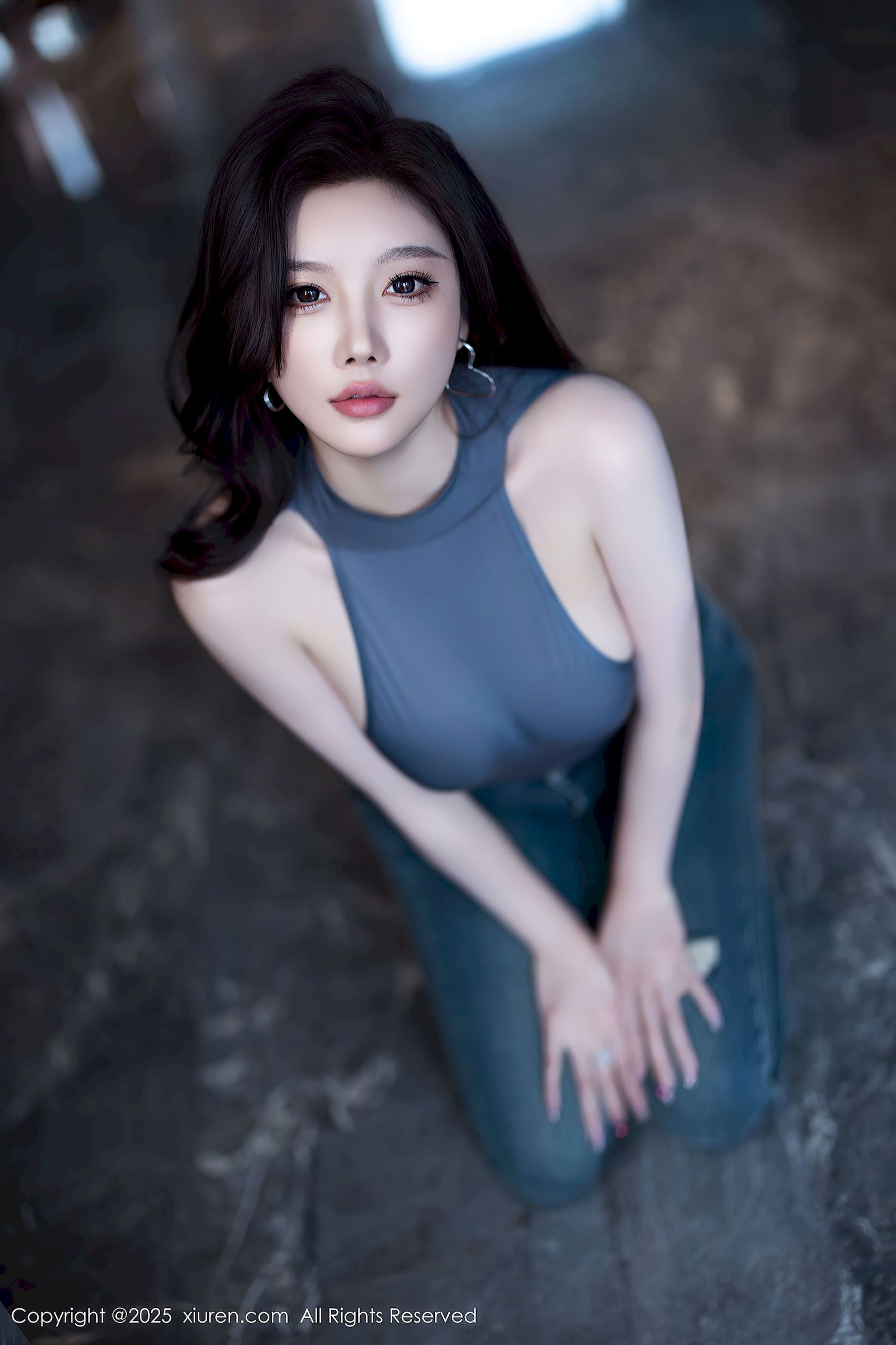 女神杨晨晨Yome灰色服饰迷人身材诱惑迷人