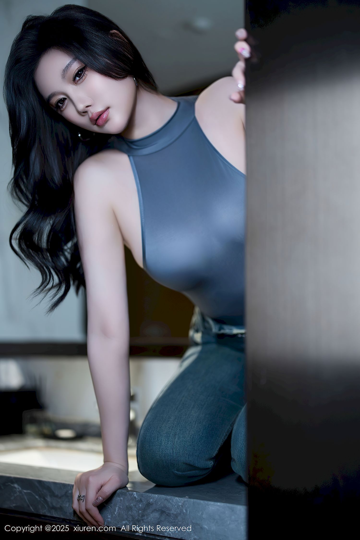 女神杨晨晨Yome灰色服饰迷人身材诱惑迷人