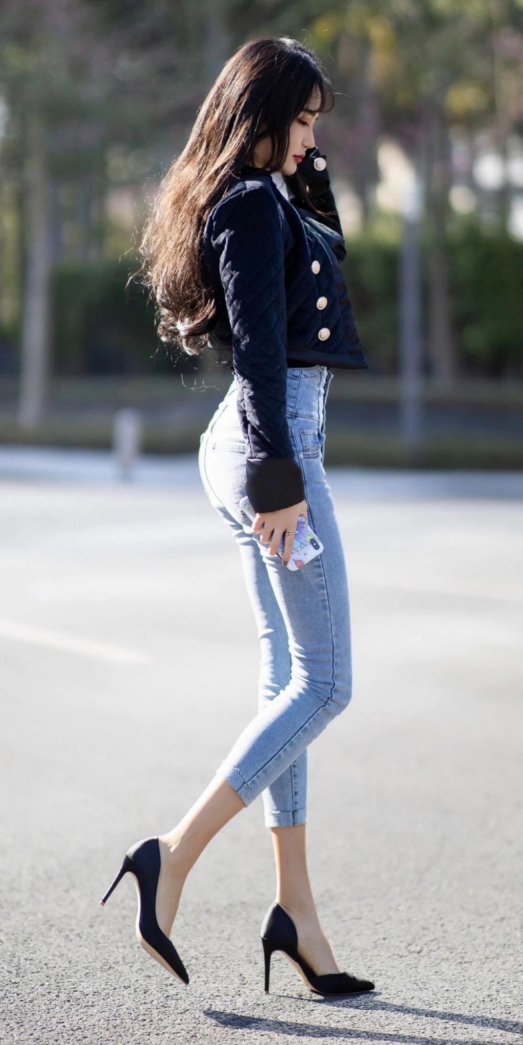 纤腰大长腿，太美了吧