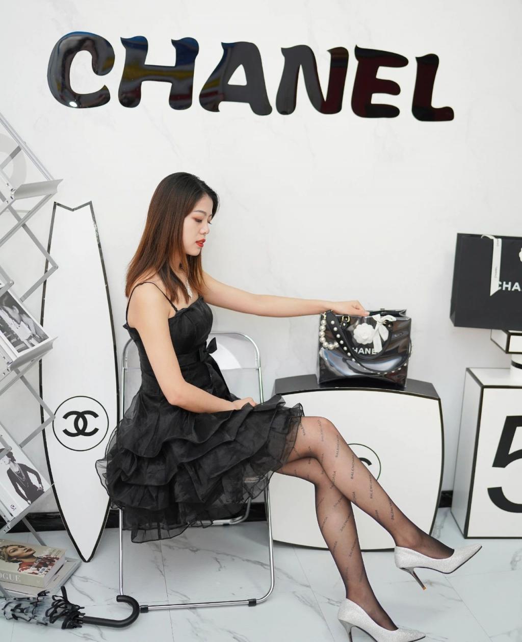 纤腰大长腿，太美了吧