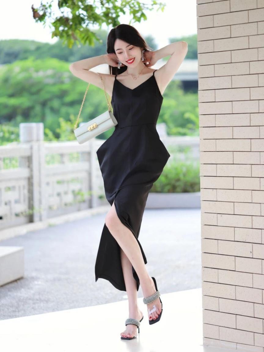 纤腰美腿，太有气质了