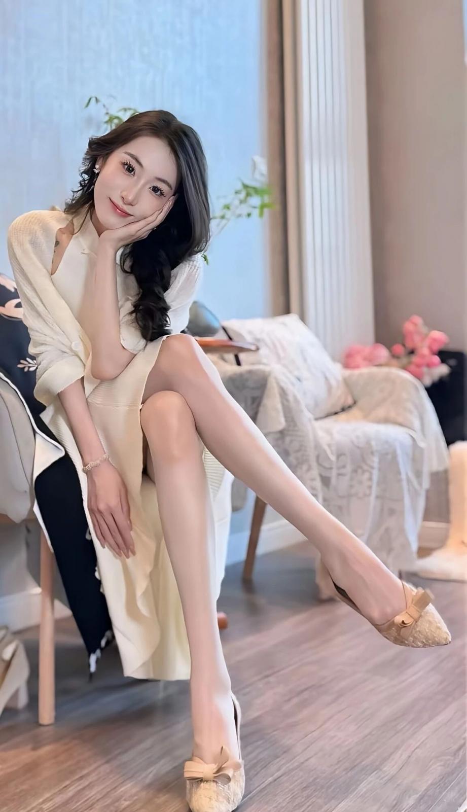 纤腰美腿，太有气质了