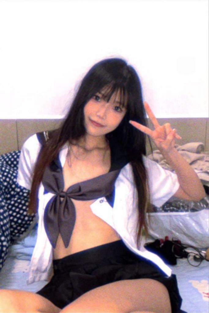 让人欲望暴涨的反差小婊子合集