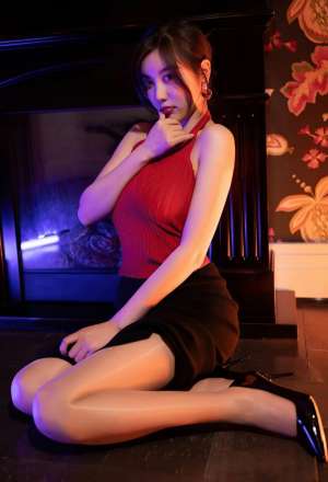 包臀裙高跟肉丝大长腿