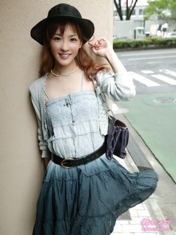 成島 ちひろ Chihiro Narushima 楓まお