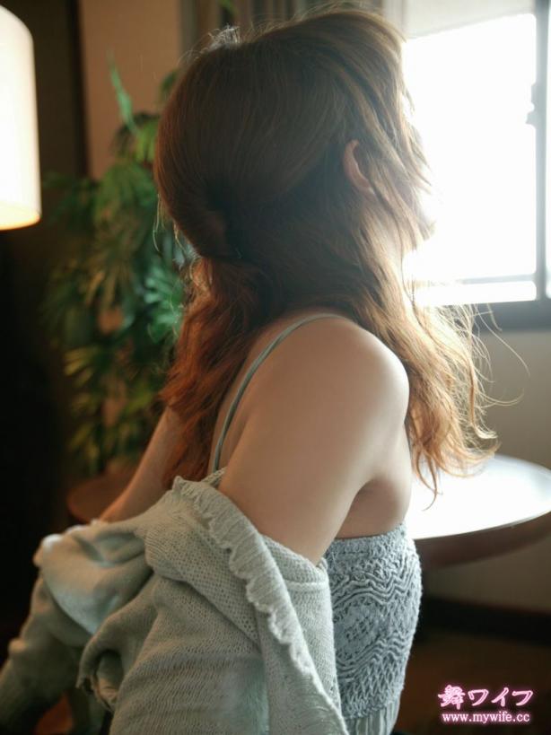 成島 ちひろ Chihiro Narushima 楓まお