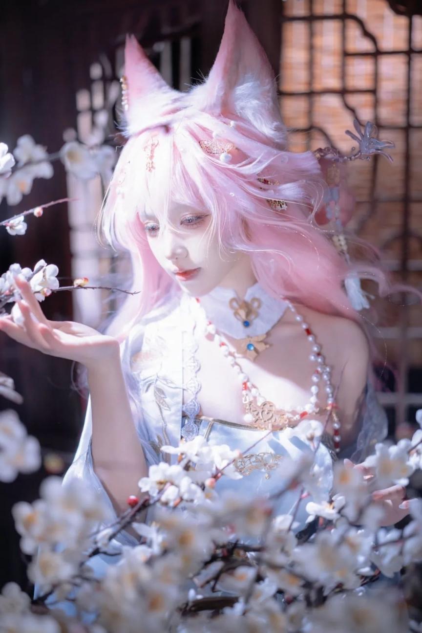 COS美少女  报突军  [25P]