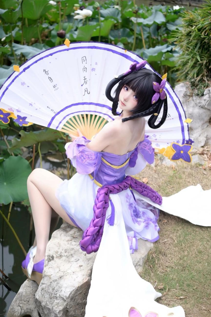 COS美少女  报突军  [25P]