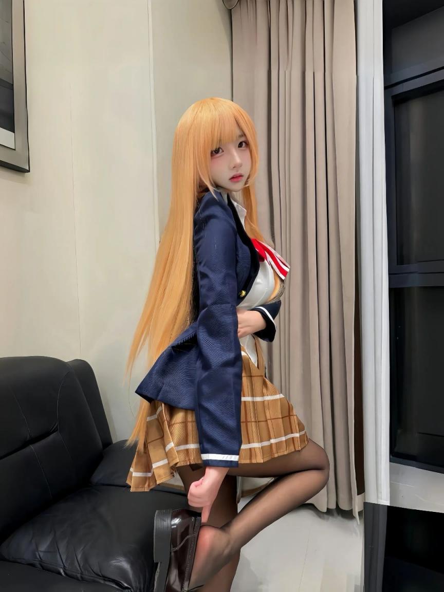 COS美少女  报突军  [25P]