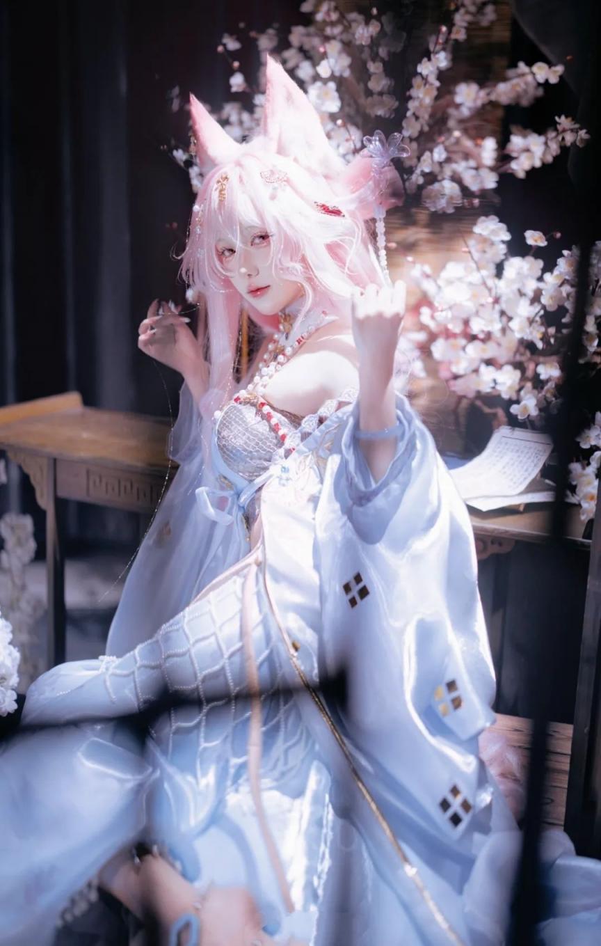 COS美少女  报突军  [25P]