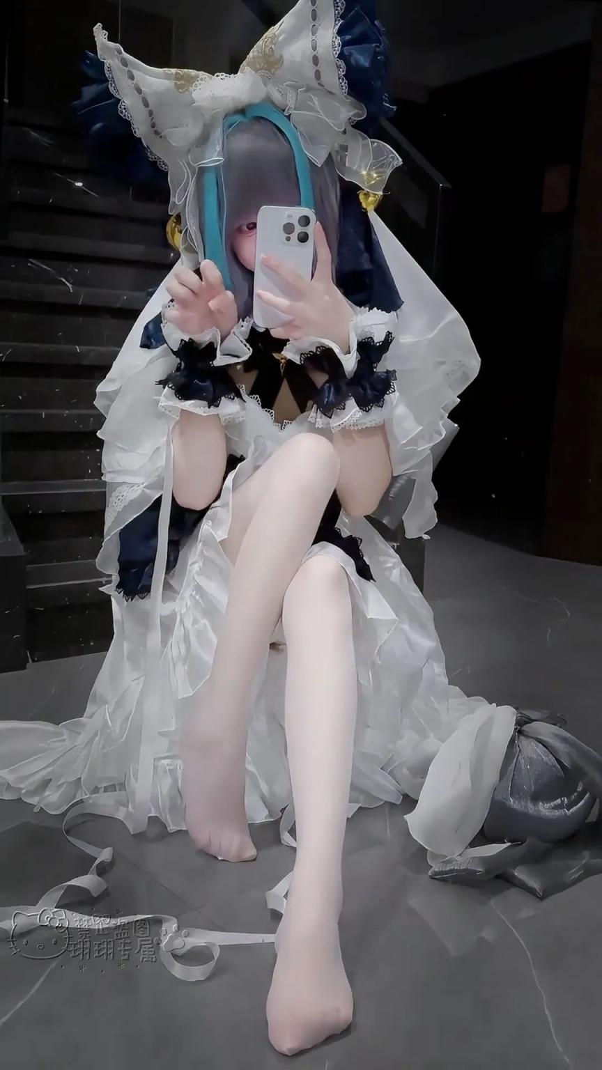 不露脸COS美少女