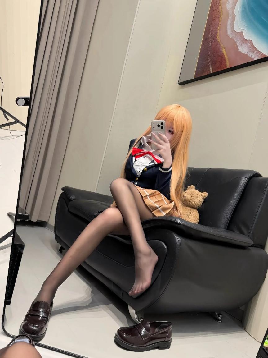 不露脸COS美少女