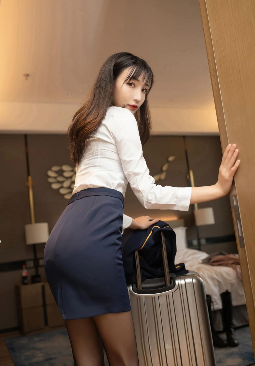 肤白貌美曲线婀娜大长腿