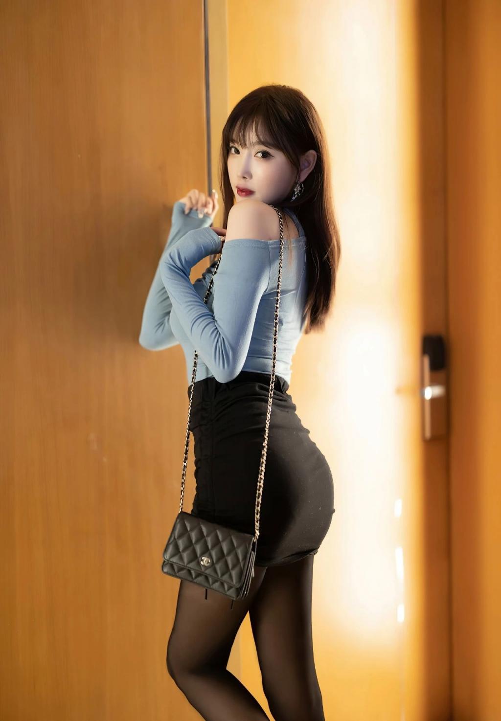 满屏黑丝大长腿漂亮