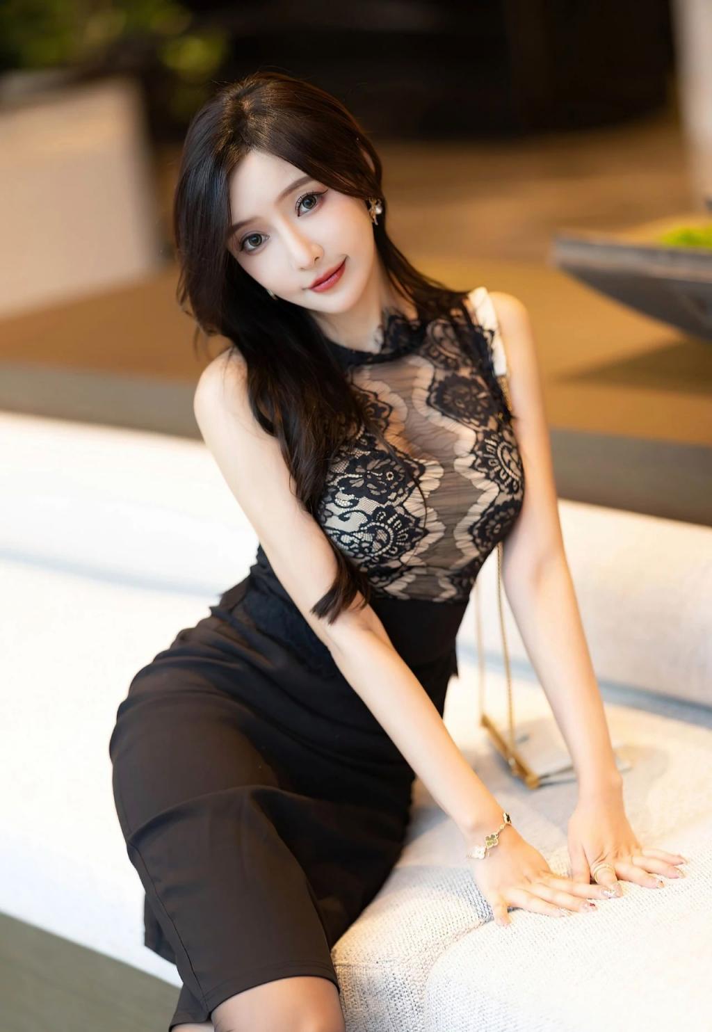 满屏黑丝大长腿漂亮