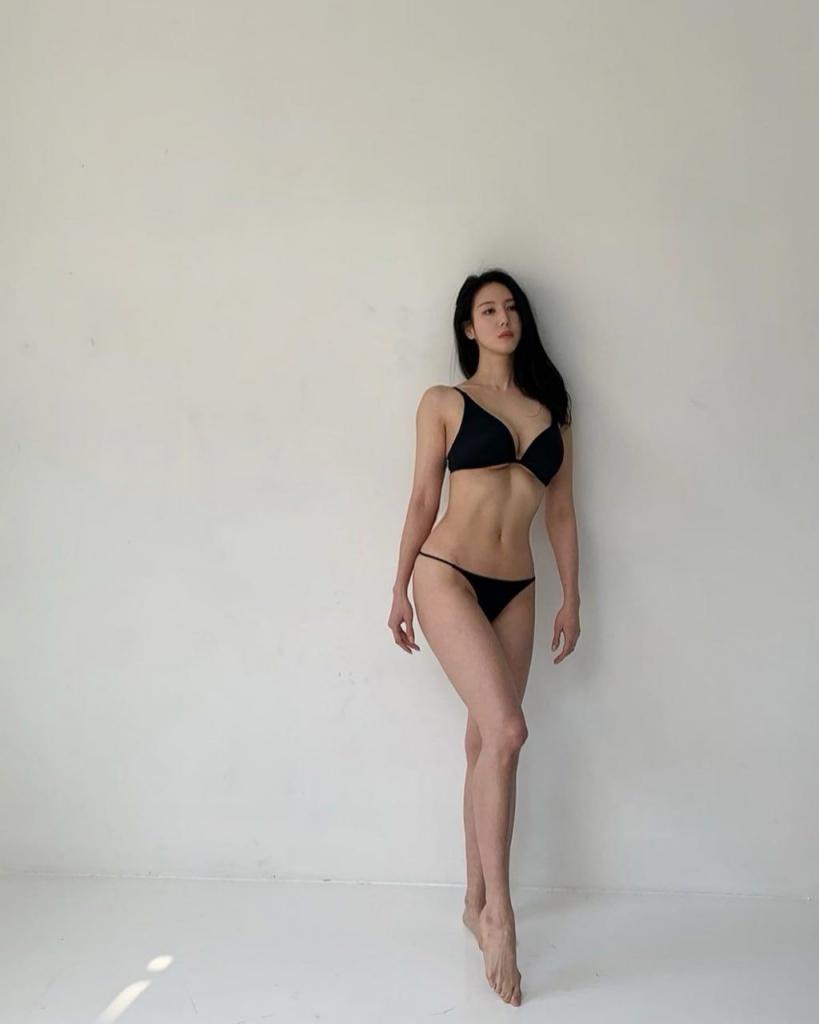 漂亮小姐姐[29P]