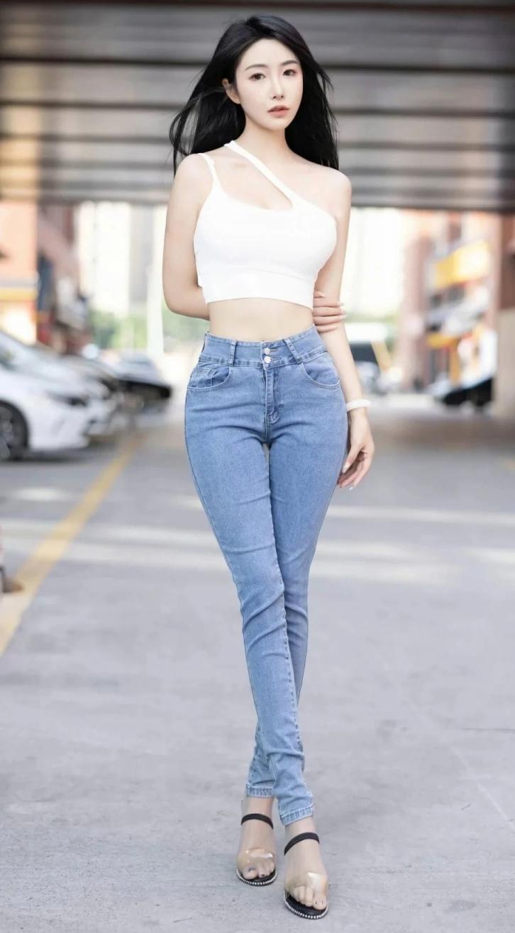 纤腰美腿，这谁受得了