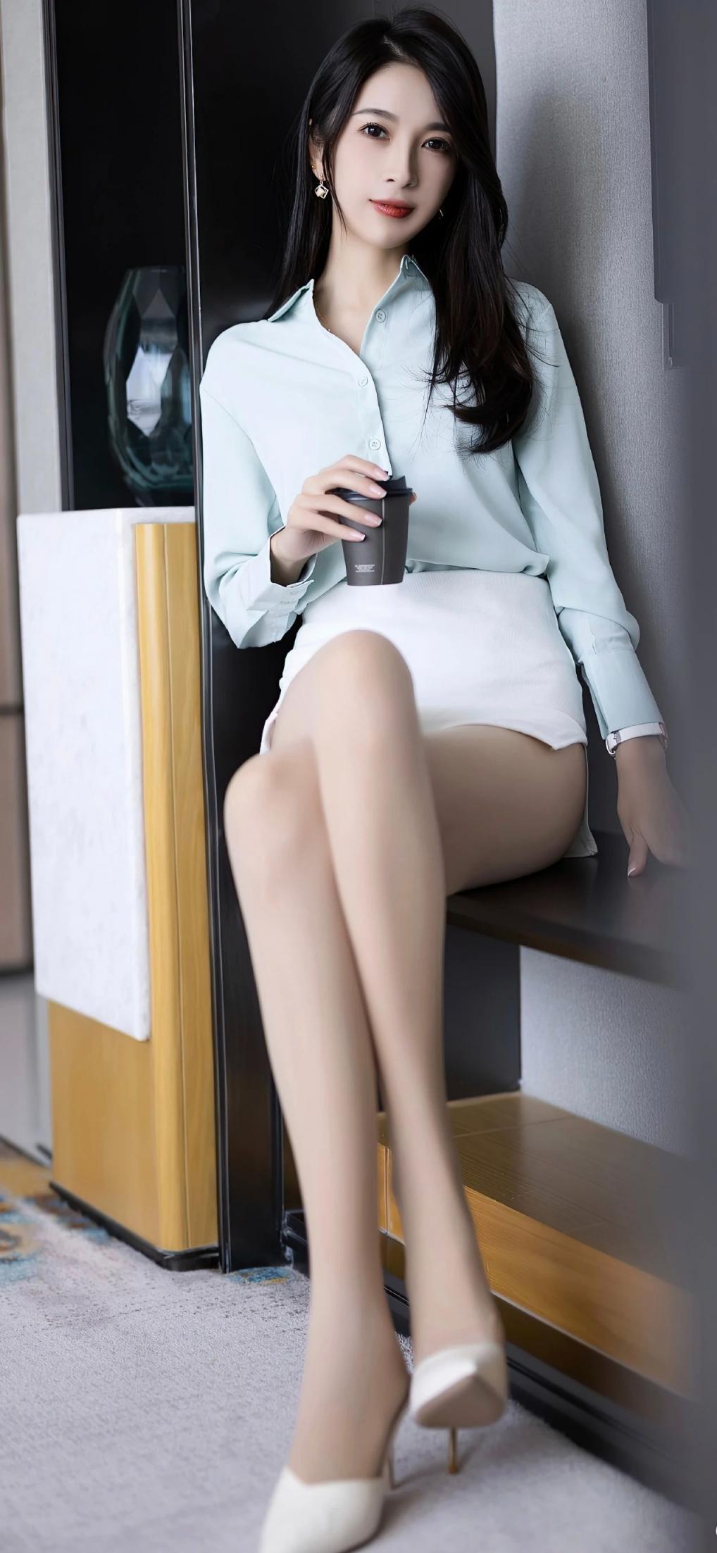 纤腰美腿，这谁受得了