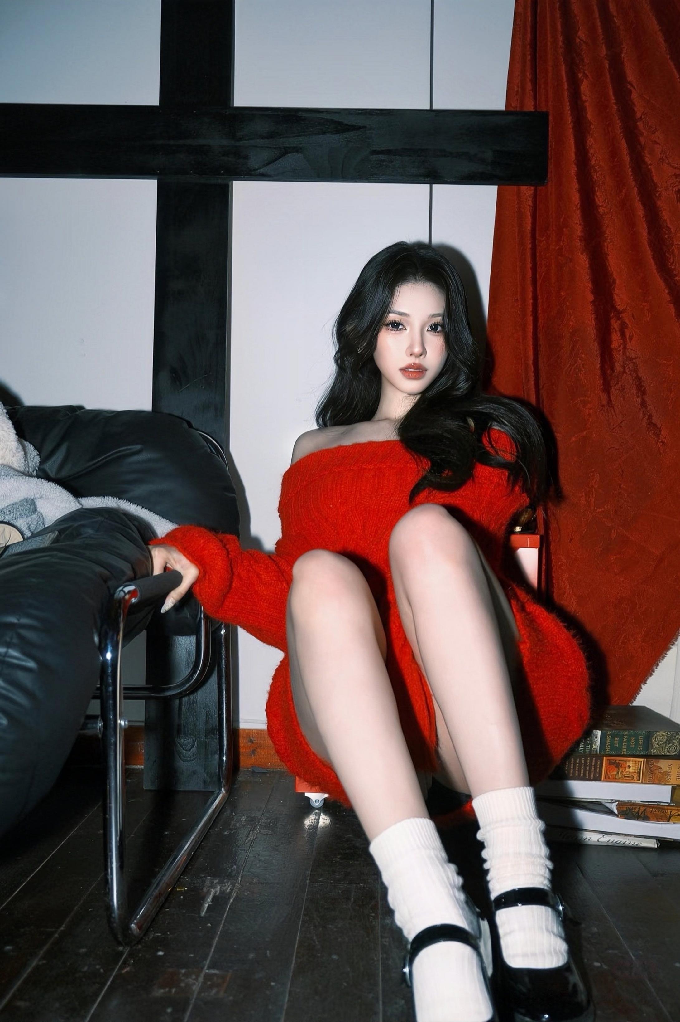 性感少妇拜年春意盎然