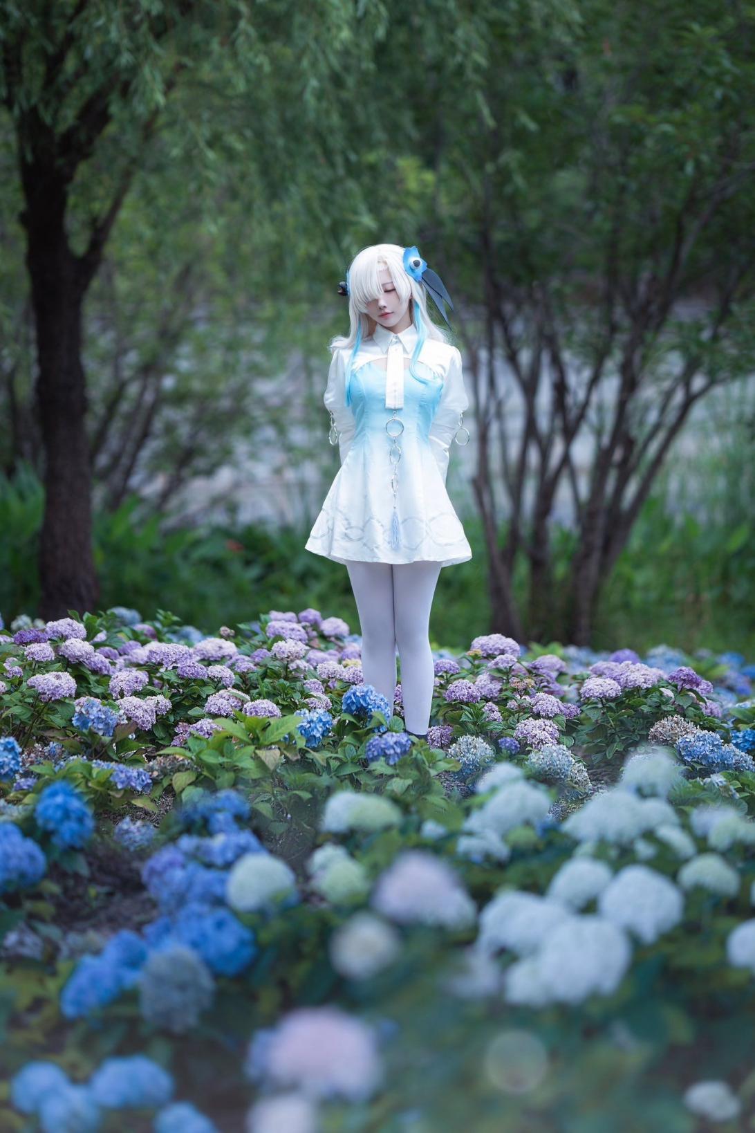 COS美少女  坚路米色