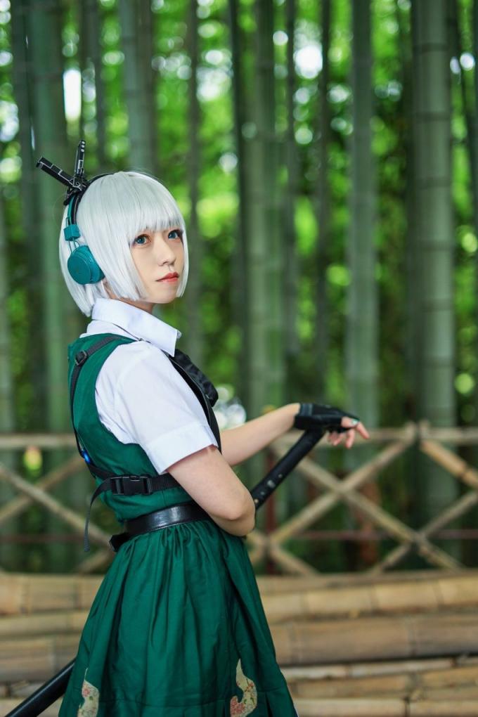 COS美少女  坚路米色