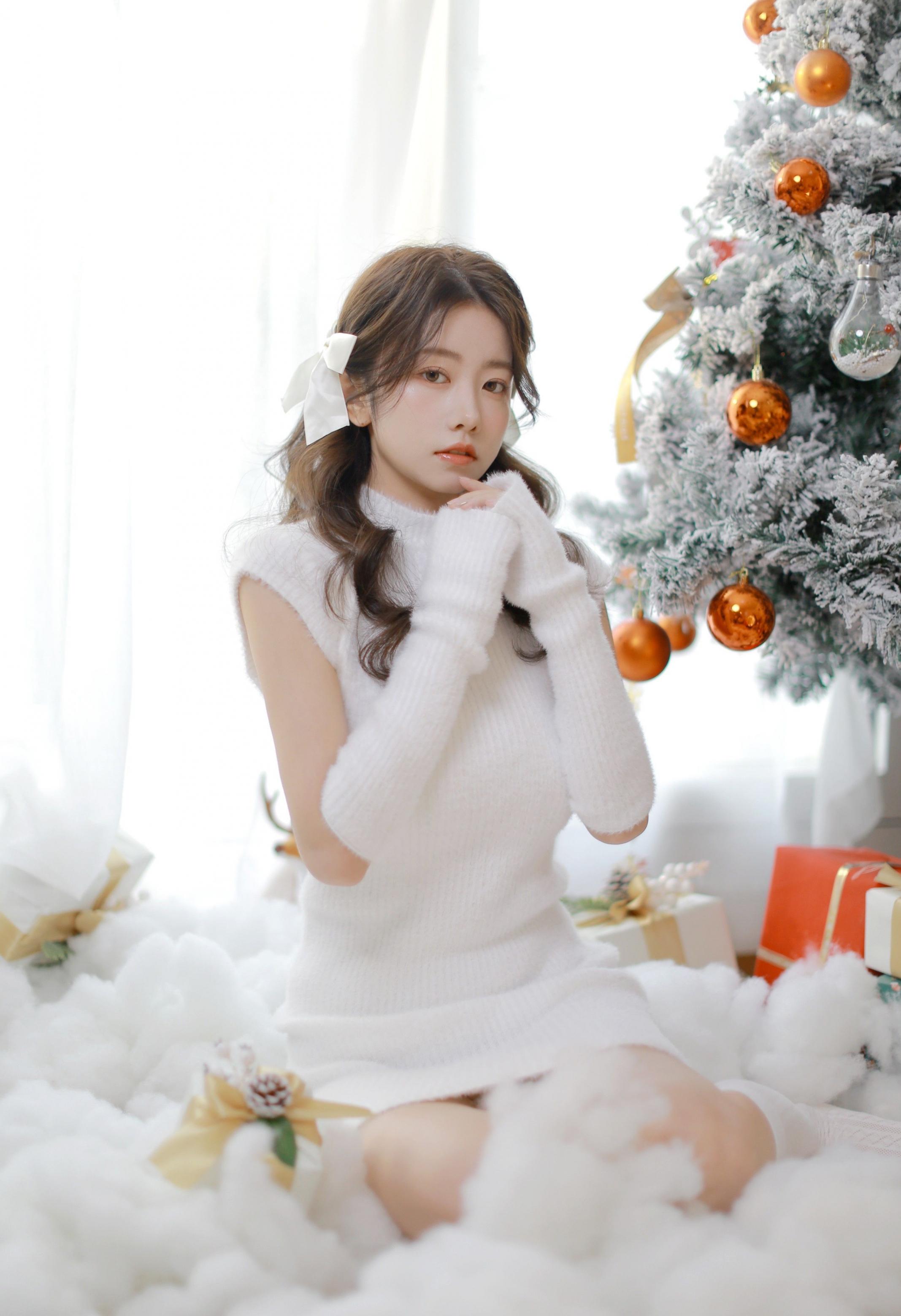 白衣，白裙，白袜，白色的天使