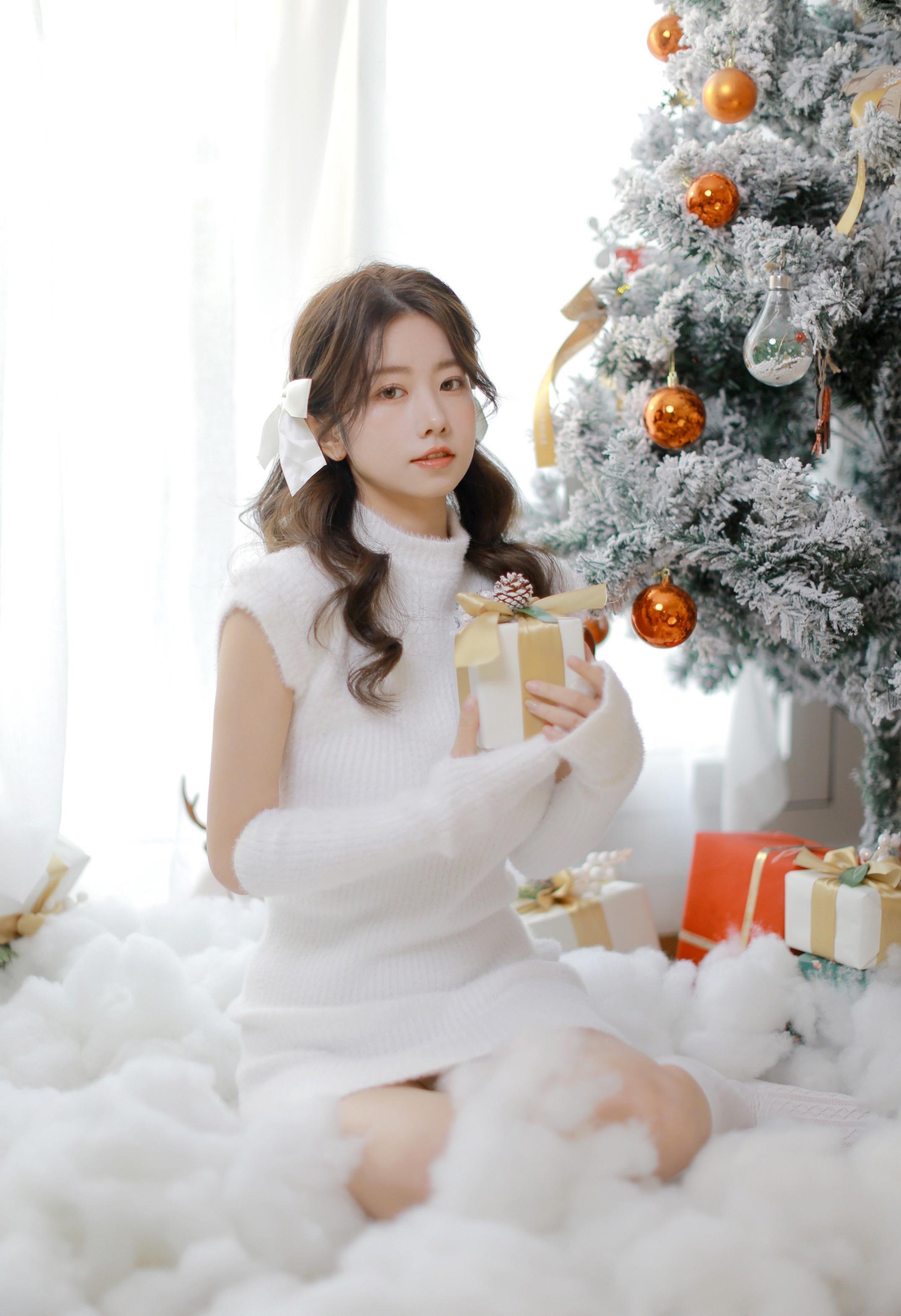 白衣，白裙，白袜，白色的天使