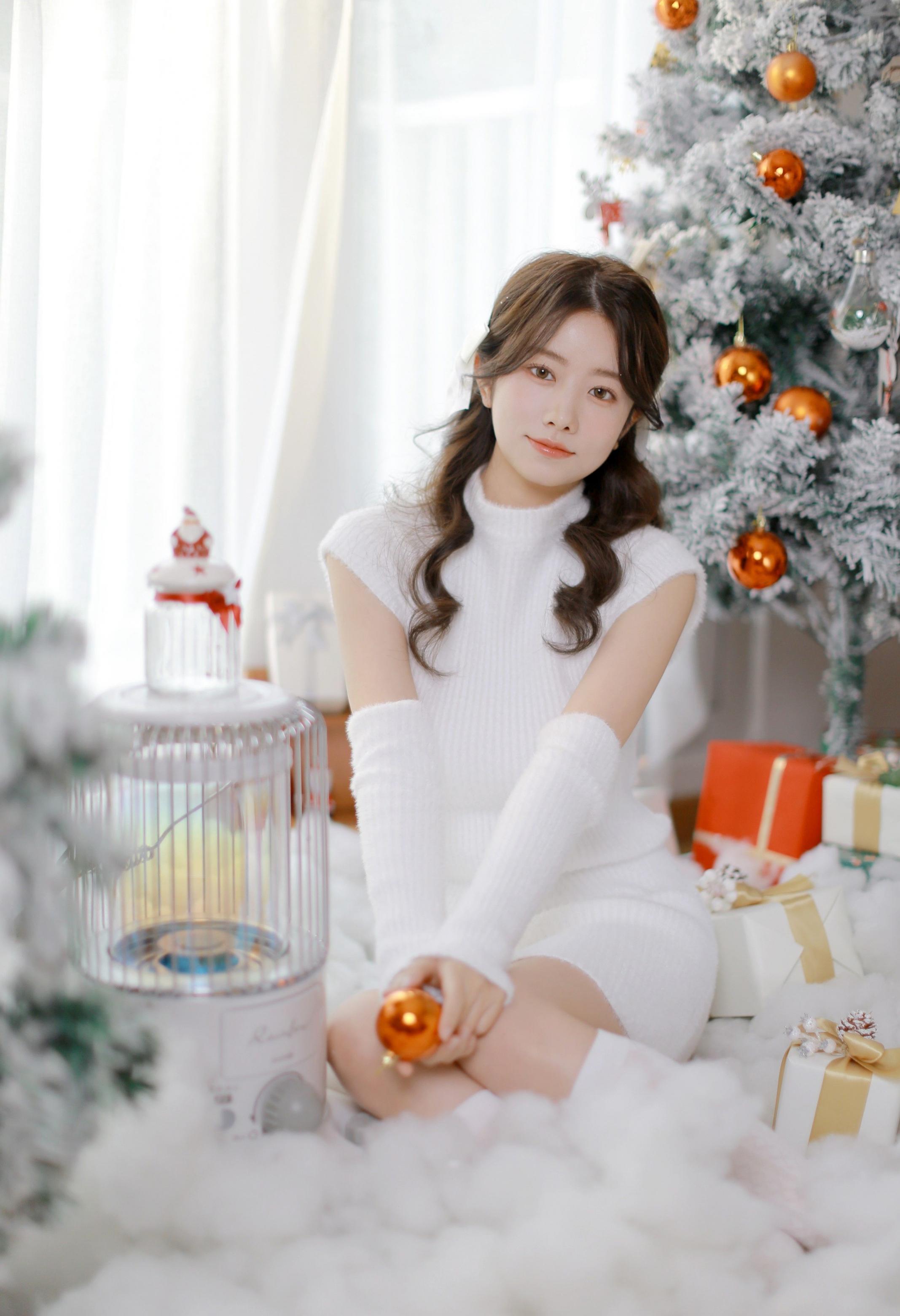 白衣，白裙，白袜，白色的天使