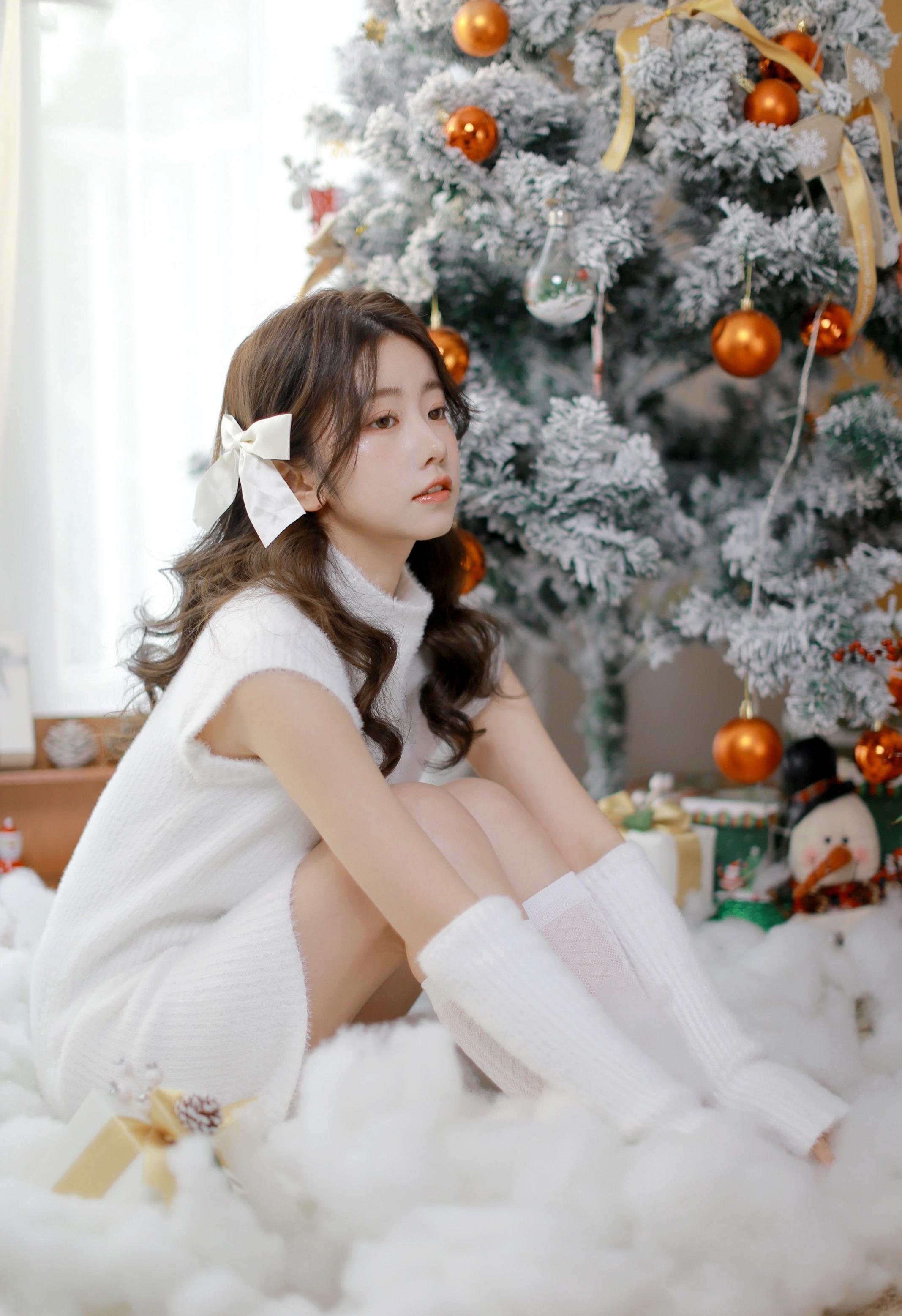 白衣，白裙，白袜，白色的天使