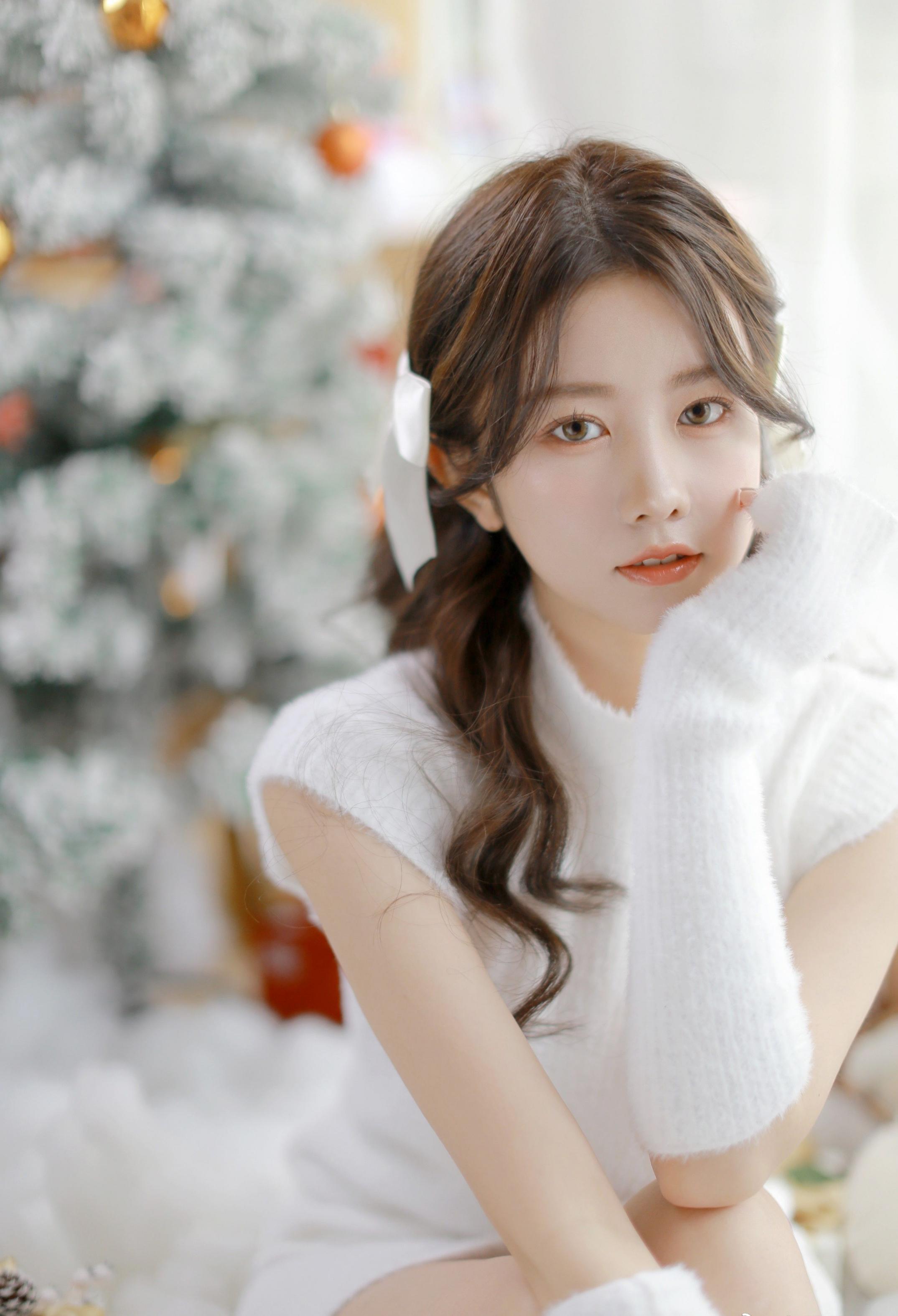 白衣，白裙，白袜，白色的天使