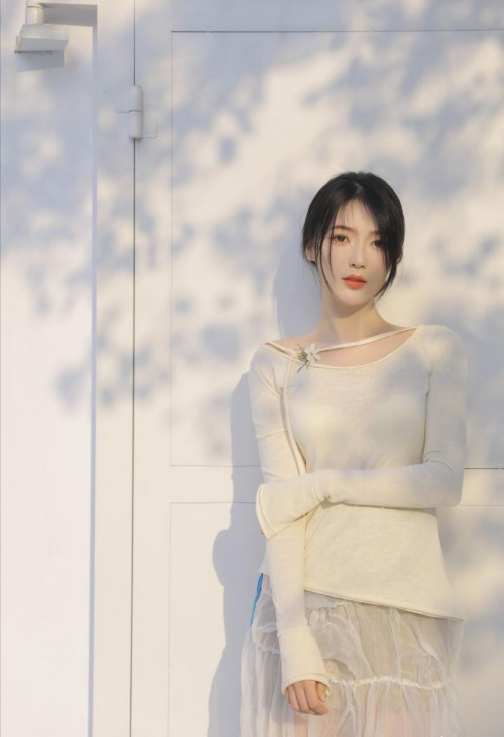 白衣，白裙，白袜，白色的天使