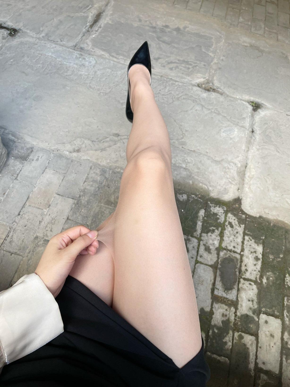 都是美丽动人的少妇