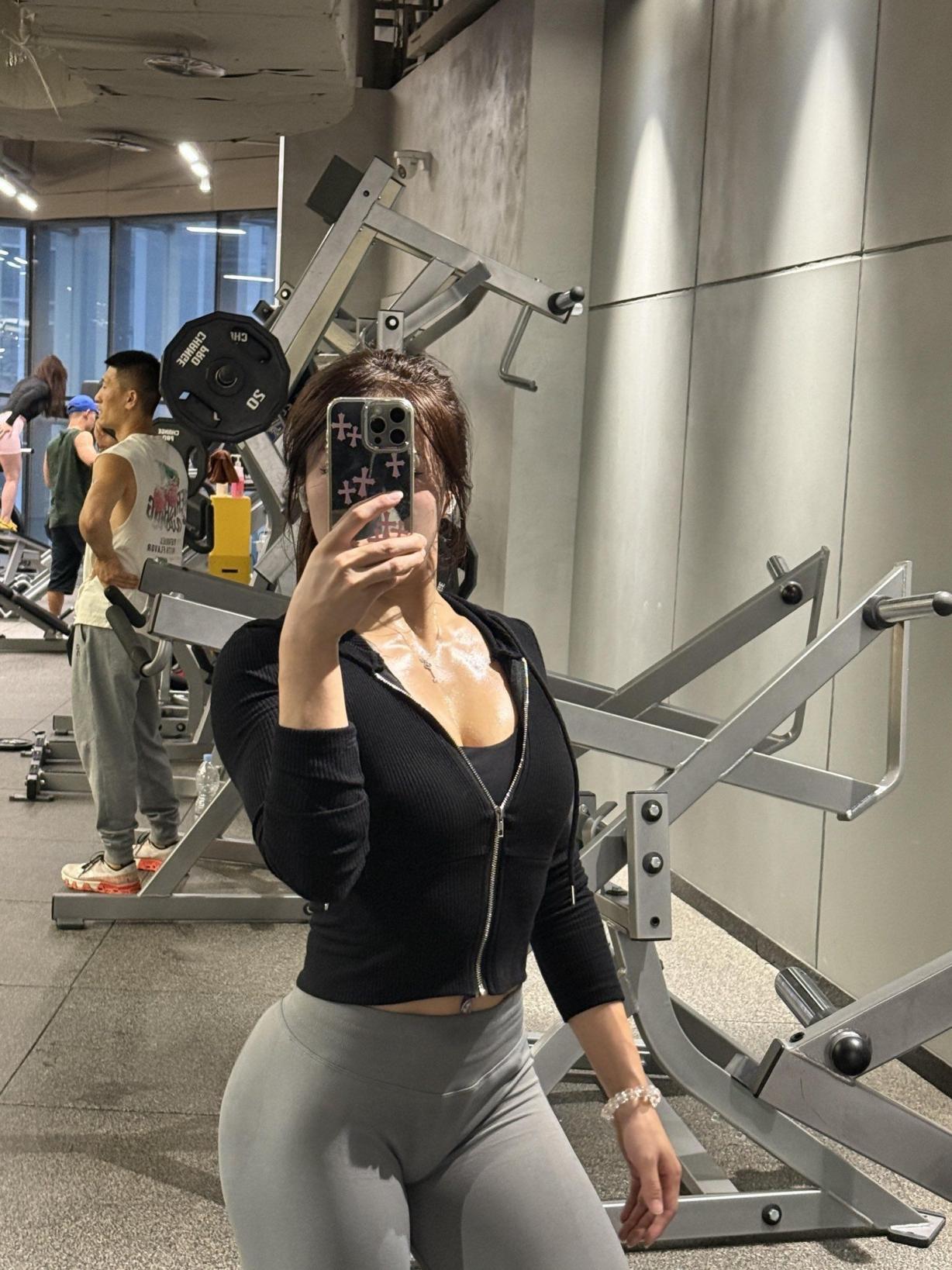 美丽的女神小姐姐[26P]