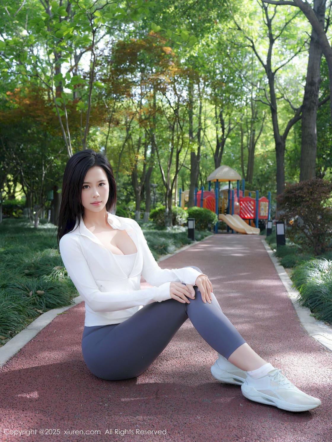 瑜伽裤女神姐姐