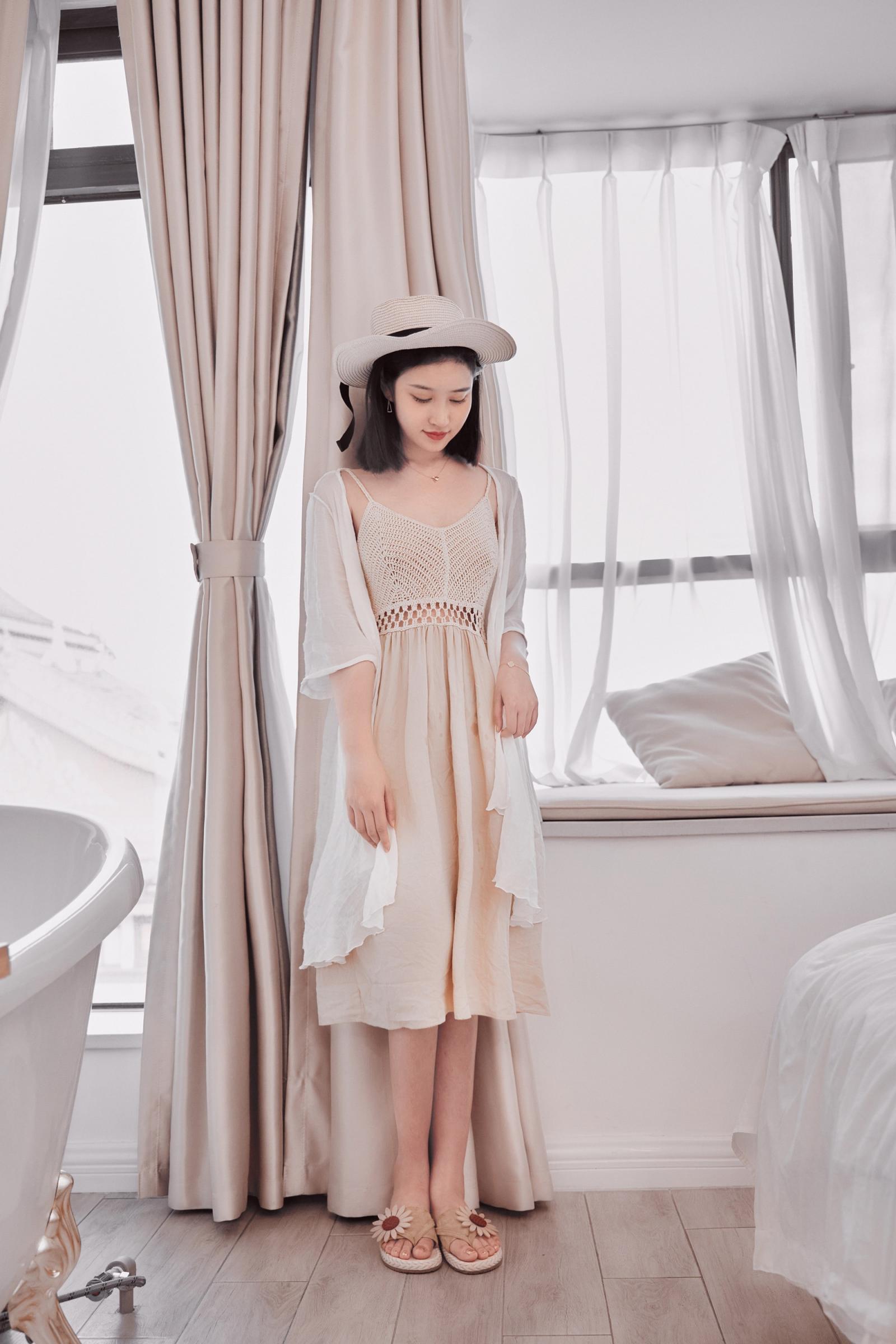 年年-安静的，没有风的午后