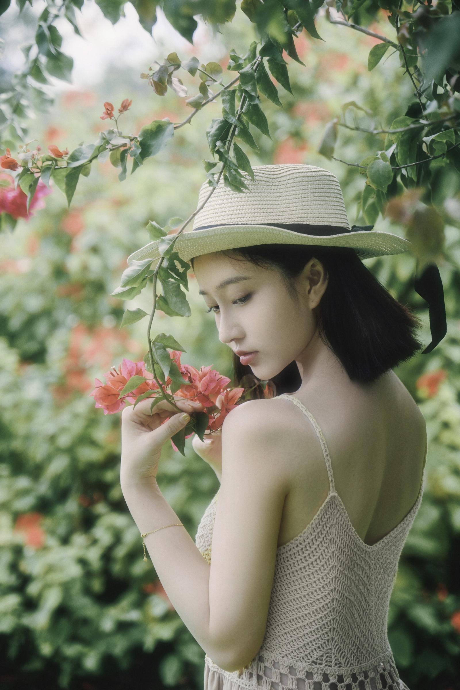 年年-安静的，没有风的午后